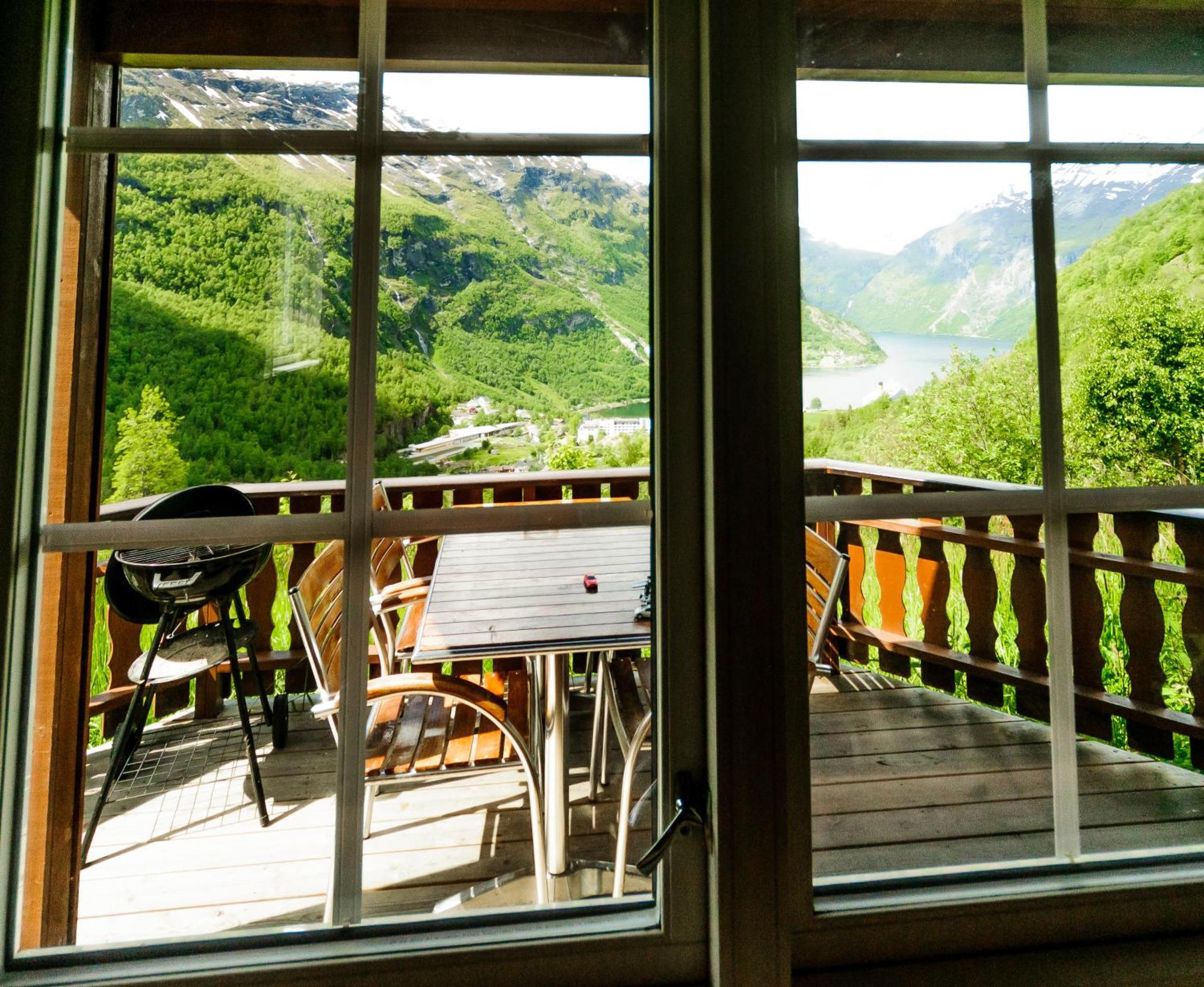 Fossen Accommodation Geiranger Exterior photo