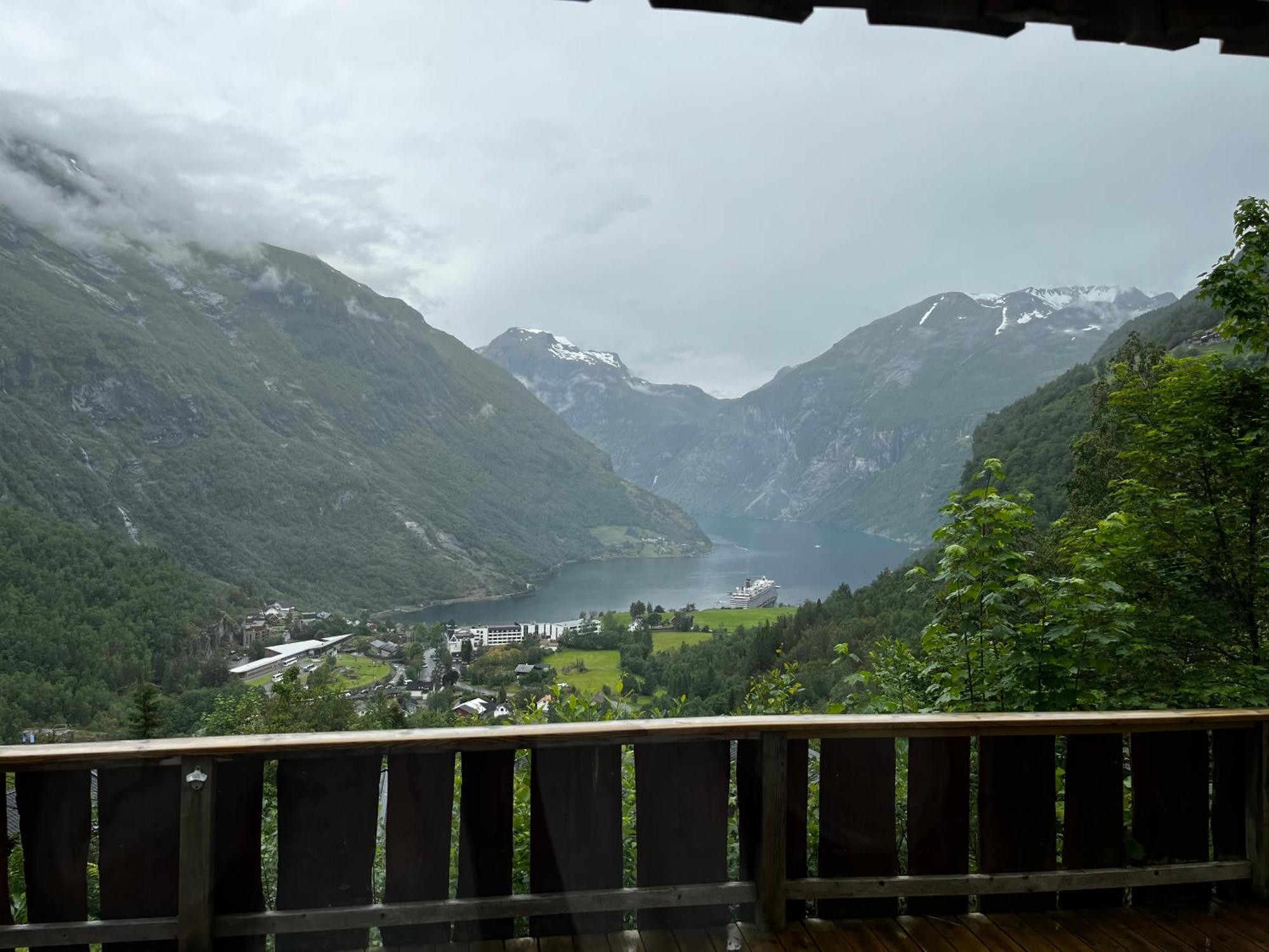 Fossen Accommodation Geiranger Room photo